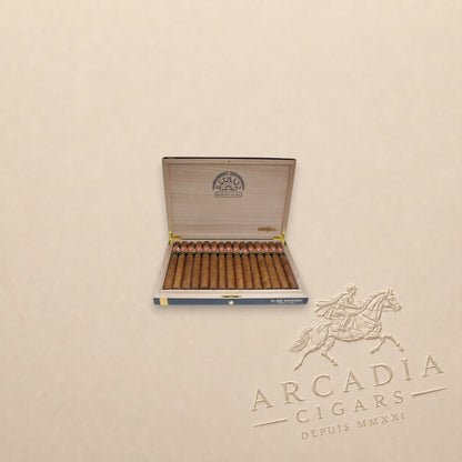 Arcadia Cigars H. Upmann Sir Winston Gran Reserva 2011 cigar box with 15 premium Cuban cigars in a wooden case.